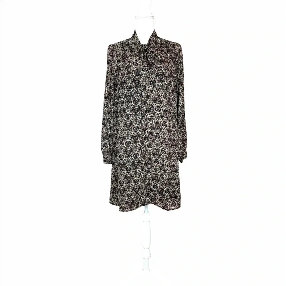 Cupio 70s Style Bow Tie Collar Dress - Picture 2 of 13